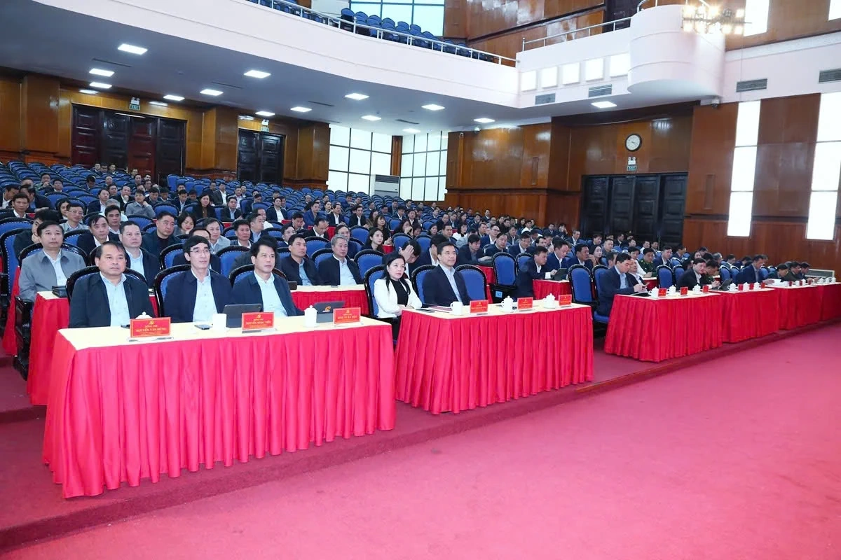 Bí thư Tỉnh ủy Nguyễn Doãn Anh chủ trì hội nghị thông báo nhanh kết quả Đại hội XIV của Đảng