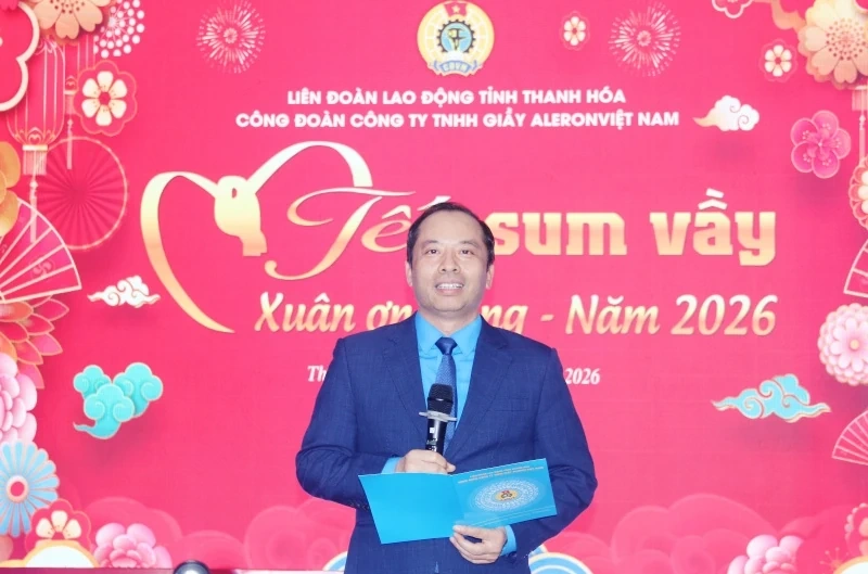 “Tết sum vầy - Xuân ơn Đảng” cho đoàn viên, người lao động Công ty TNHH Giầy Aleron Việt Nam