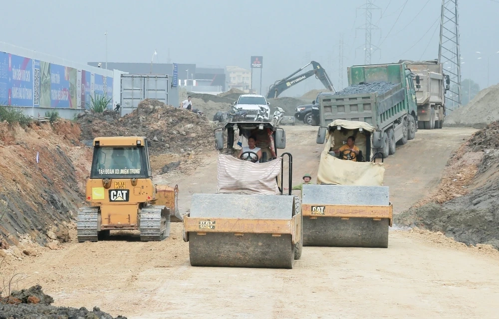 Đẩy nhanh tiến độ xây dựng hệ thống giao thông kết nối và hạ tầng kỹ thuật tại mặt bằng dự án Aeon Mall Thanh Hóa