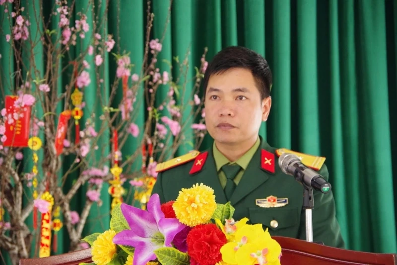 Bộ Chỉ huy Quân sự tỉnh thăm, chúc Tết cán bộ, chiến sĩ Tiểu đoàn Hỗn hợp Đảo Mê