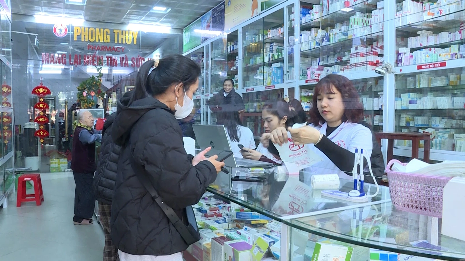 Đảm bảo đủ thuốc phòng, chống dịch, điều trị bệnh dịp Tết Nguyên đán