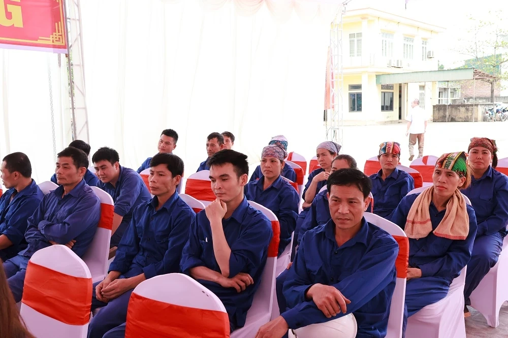 Xã Hà Long ra quân sản xuất công nghiệp - tiểu thủ công nghiệp