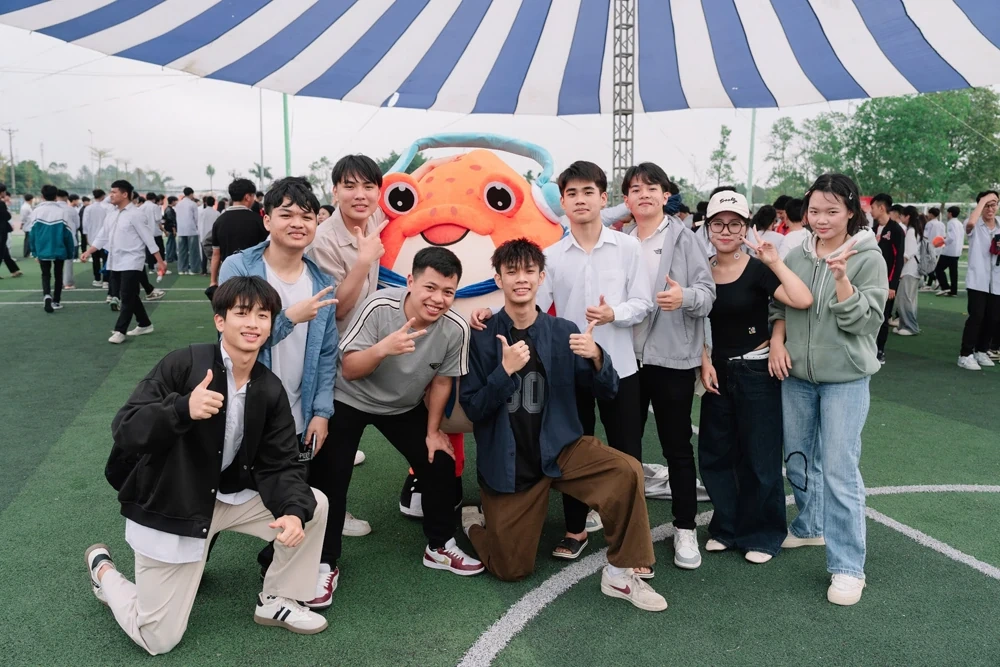 Gần 1.200 học sinh THPT Thanh Hóa được định hướng nghề nghiệp miễn phí