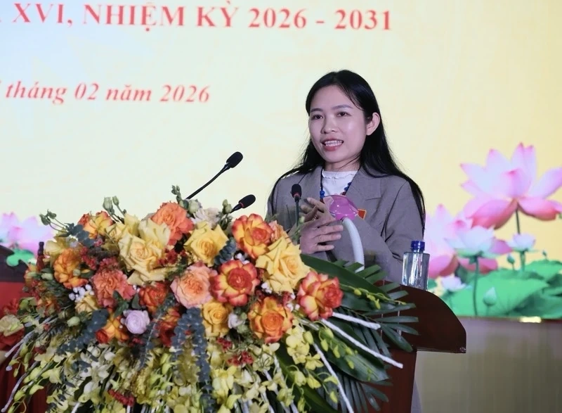 Các ứng cử viên ĐBQH khóa XVI tiếp xúc cử tri, vận động bầu cử tại đơn vị bầu cử số 5