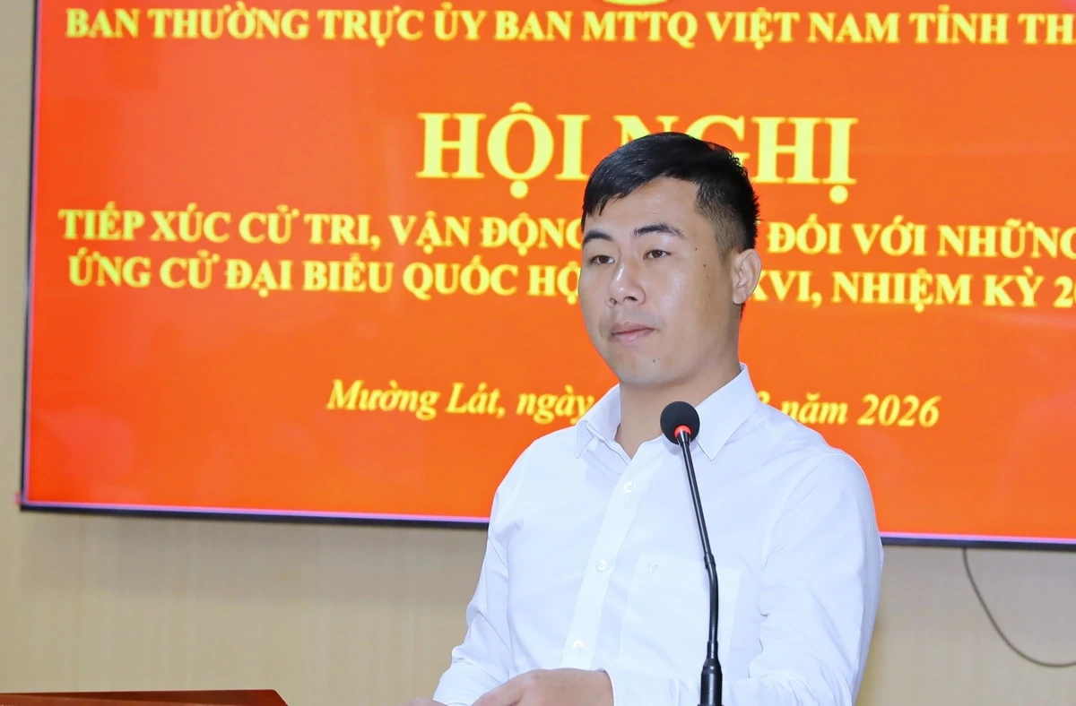 Bí thư Tỉnh ủy Nguyễn Doãn Anh và người ứng cử tiếp xúc cử tri, vận động bầu cử đại biểu Quốc hội, đại biểu HĐND tỉnh Thanh Hóa