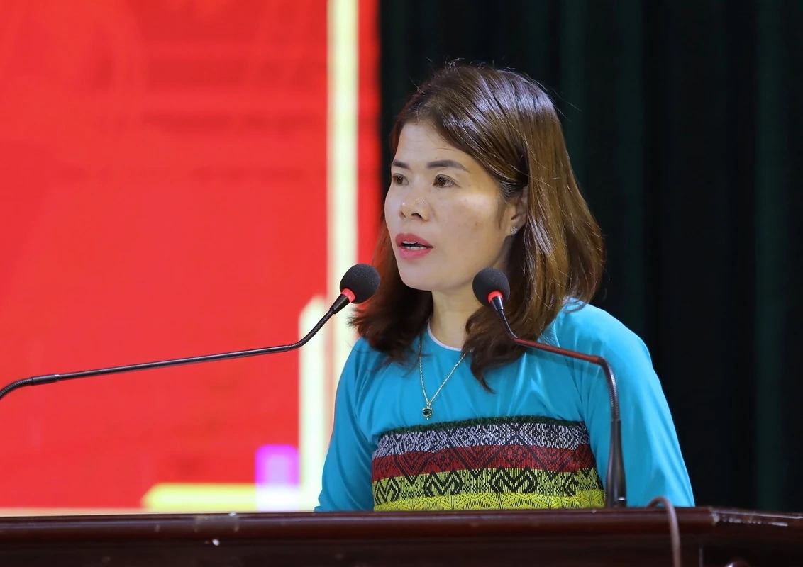 Bí thư Tỉnh ủy Nguyễn Doãn Anh và người ứng cử tiếp xúc cử tri, vận động bầu cử đại biểu Quốc hội, đại biểu HĐND tỉnh Thanh Hóa