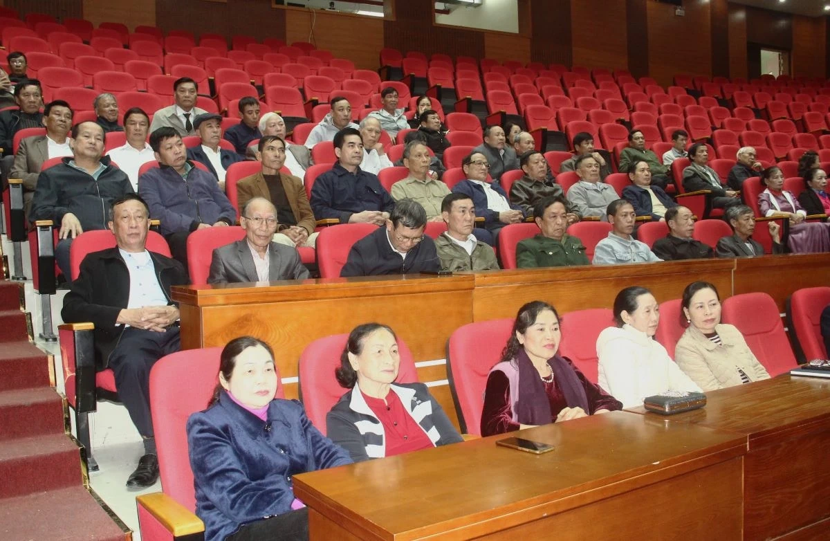 Ứng cử viên đại biểu HĐND tỉnh tiếp xúc cử tri đơn vị bầu cử số 27