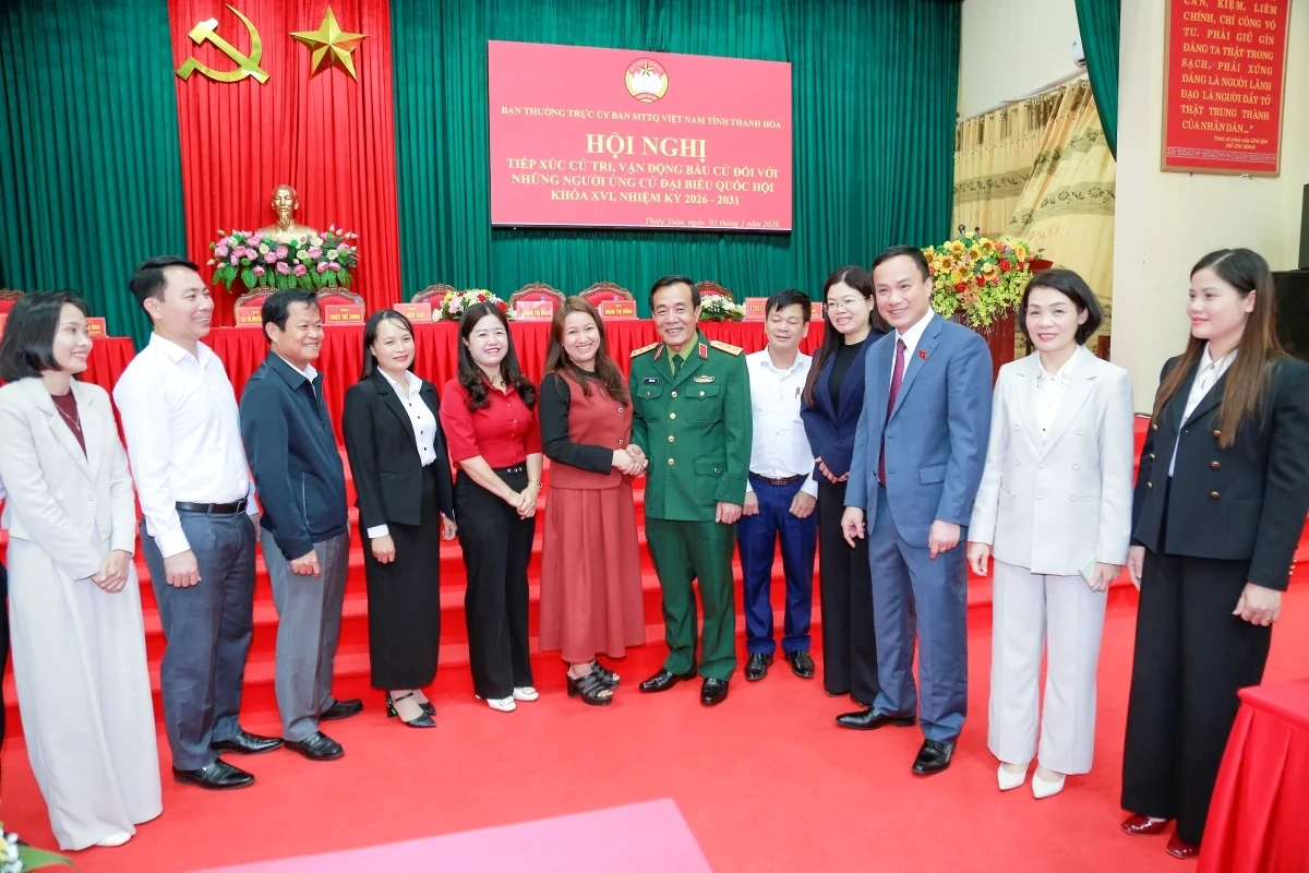 Ứng cử viên đại biểu Quốc hội khóa XVI tiếp xúc cử tri xã Thiệu Toán