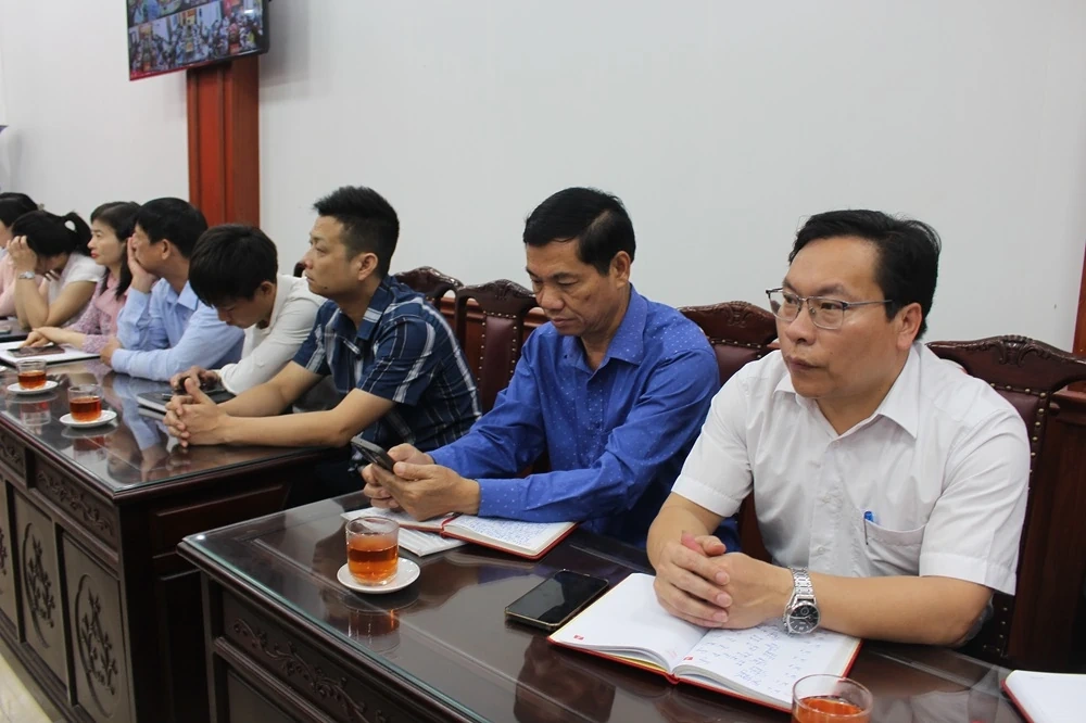 Ứng cử viên đại biểu HĐND tỉnh tiếp xúc cử tri đơn vị bầu cử số 11