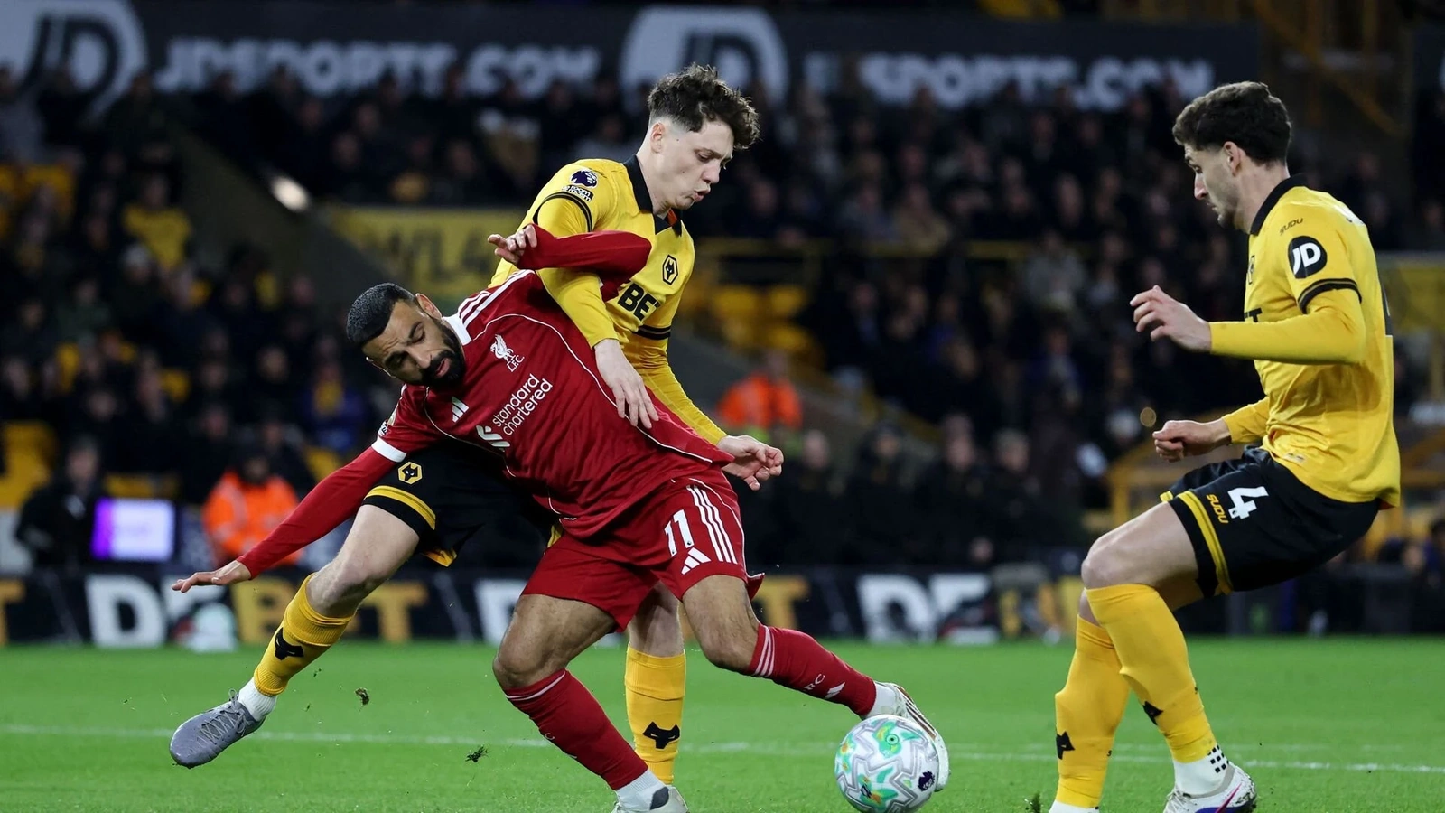 Tuyển nữ Iran không hát quốc ca tại Asian Cup 2026; HLV Vũ Tiến Thành cập bến Ninh Bình