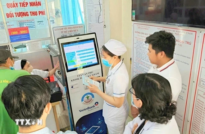 Triển khai cơ chế, chính sách đặc biệt cho công tác chăm sóc sức khỏe nhân dân