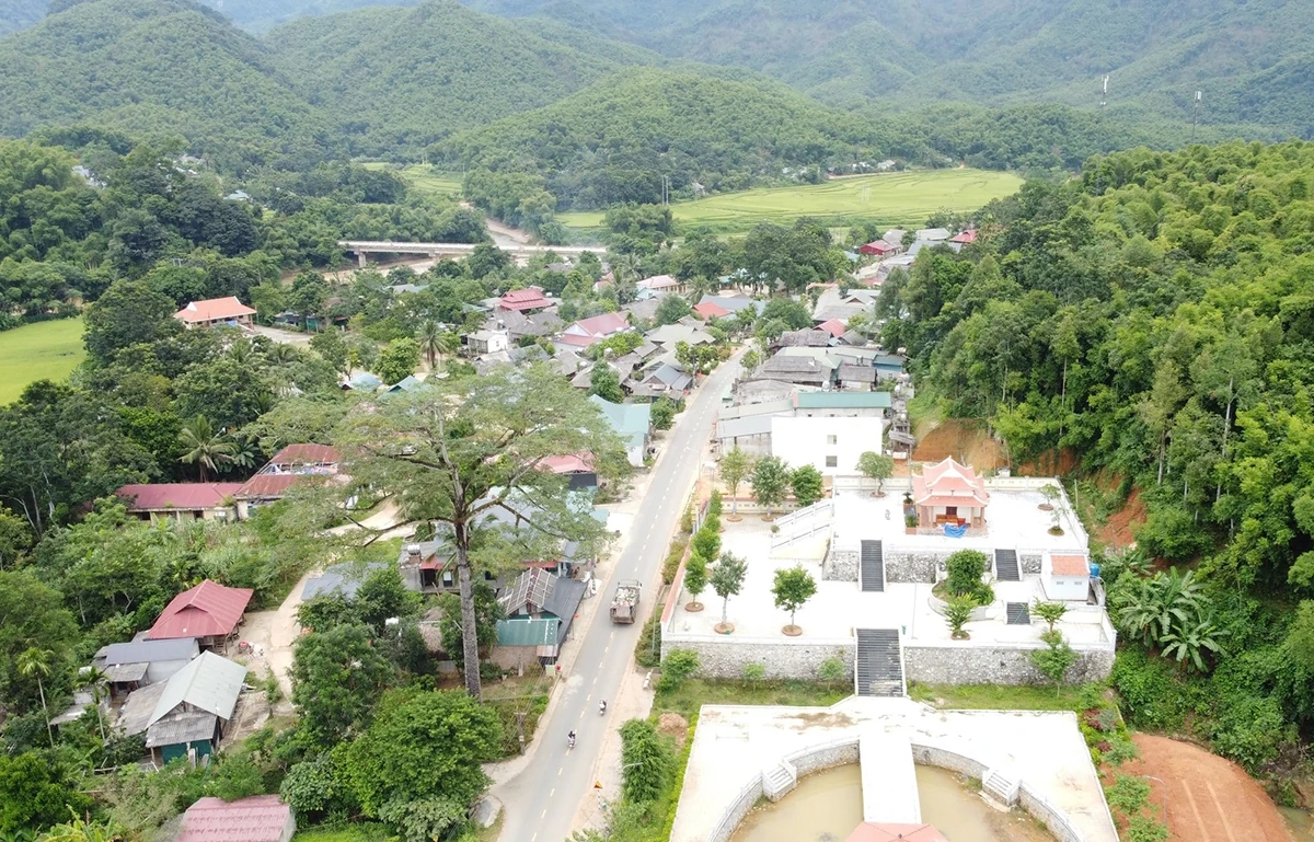 Giêng hai Sơn Thủy