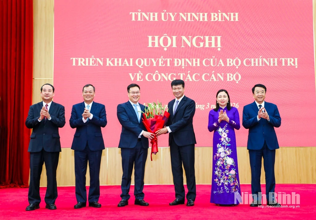 Đồng chí Trần Đăng Quỳnh được Bộ Chính trị chỉ định giữ chức Phó Bí thư Tỉnh ủy Ninh Bình