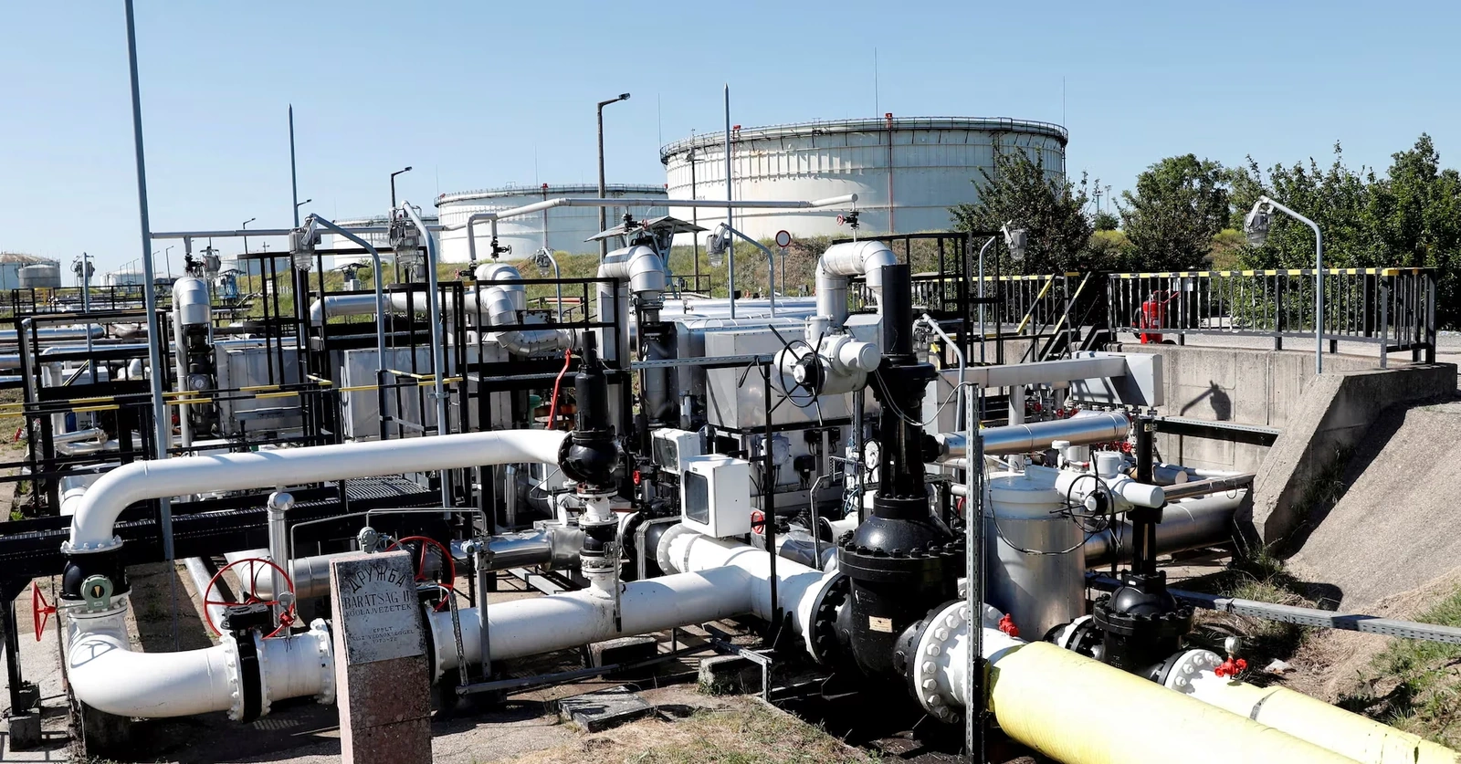 Hungary xây dựng đường ống dẫn dầu mới với Slovakia