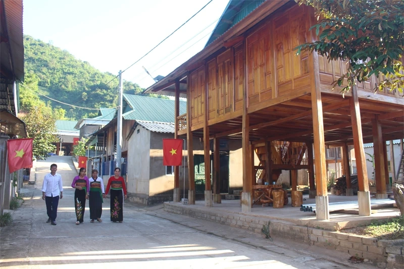 Di dân khỏi vùng đất lở (Bài cuối): Từ “di dời khẩn cấp” đến “an cư bền vững”