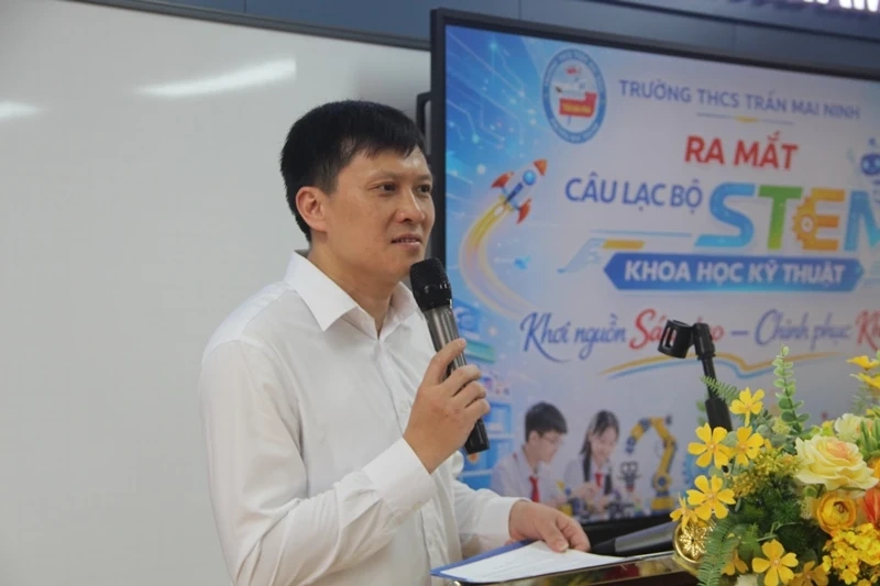 Ra mắt CLB STEM Trần Mai Ninh