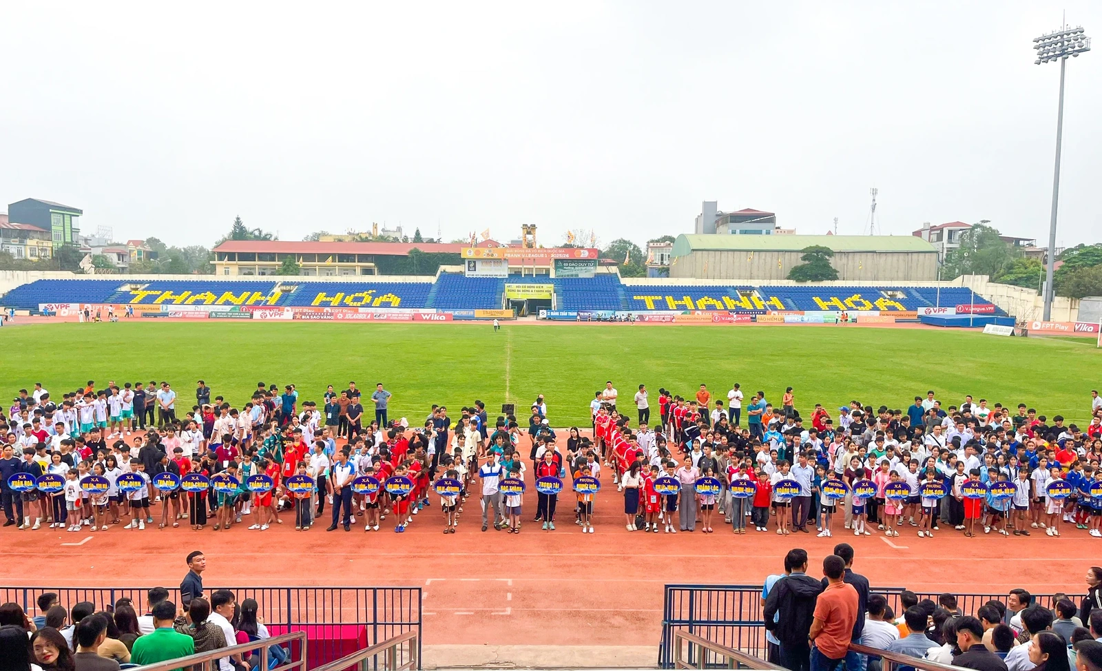 Khởi động giải thể thao dành cho học sinh tiểu học và THCS