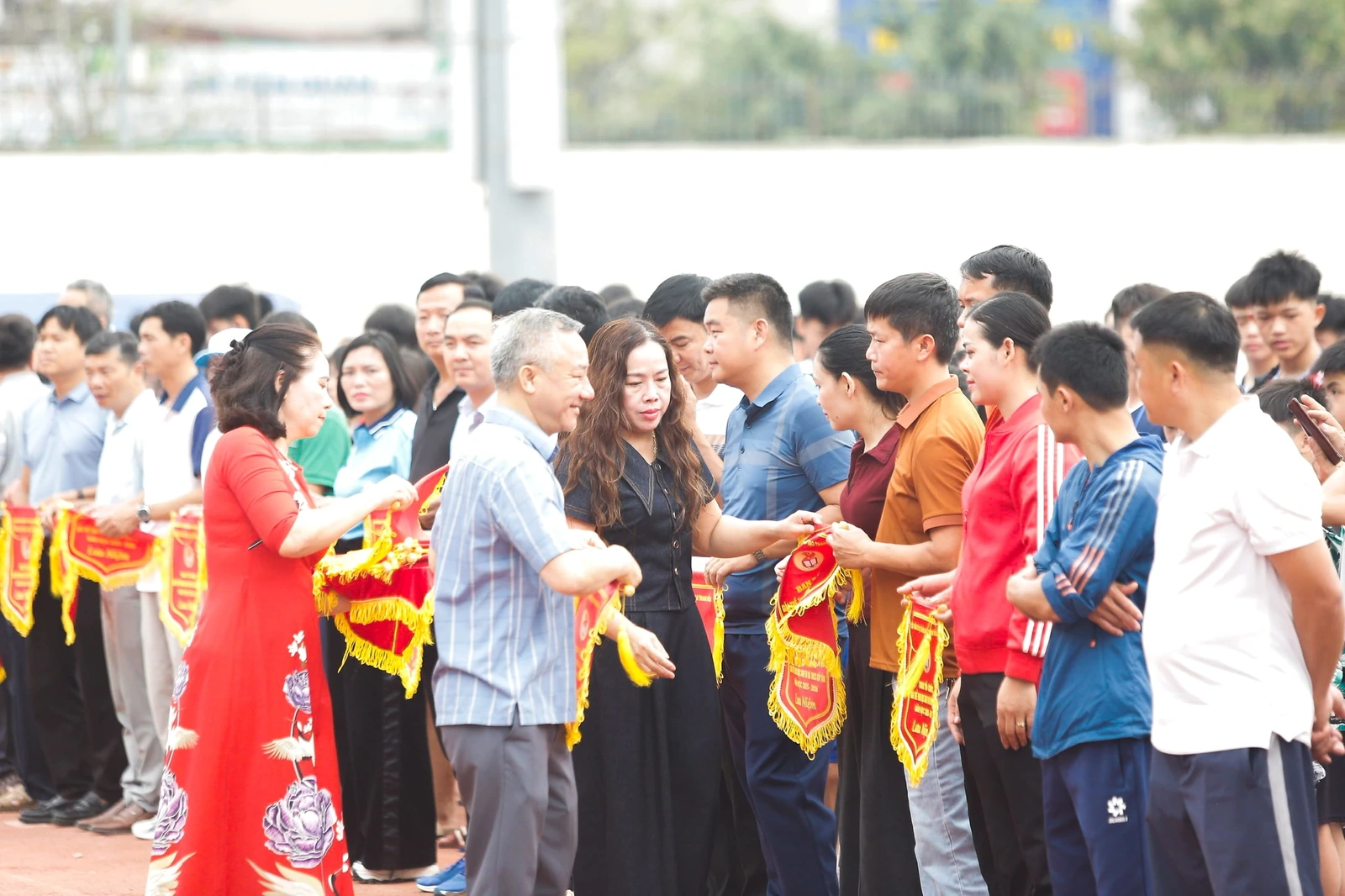 Khởi động giải thể thao dành cho học sinh tiểu học và THCS