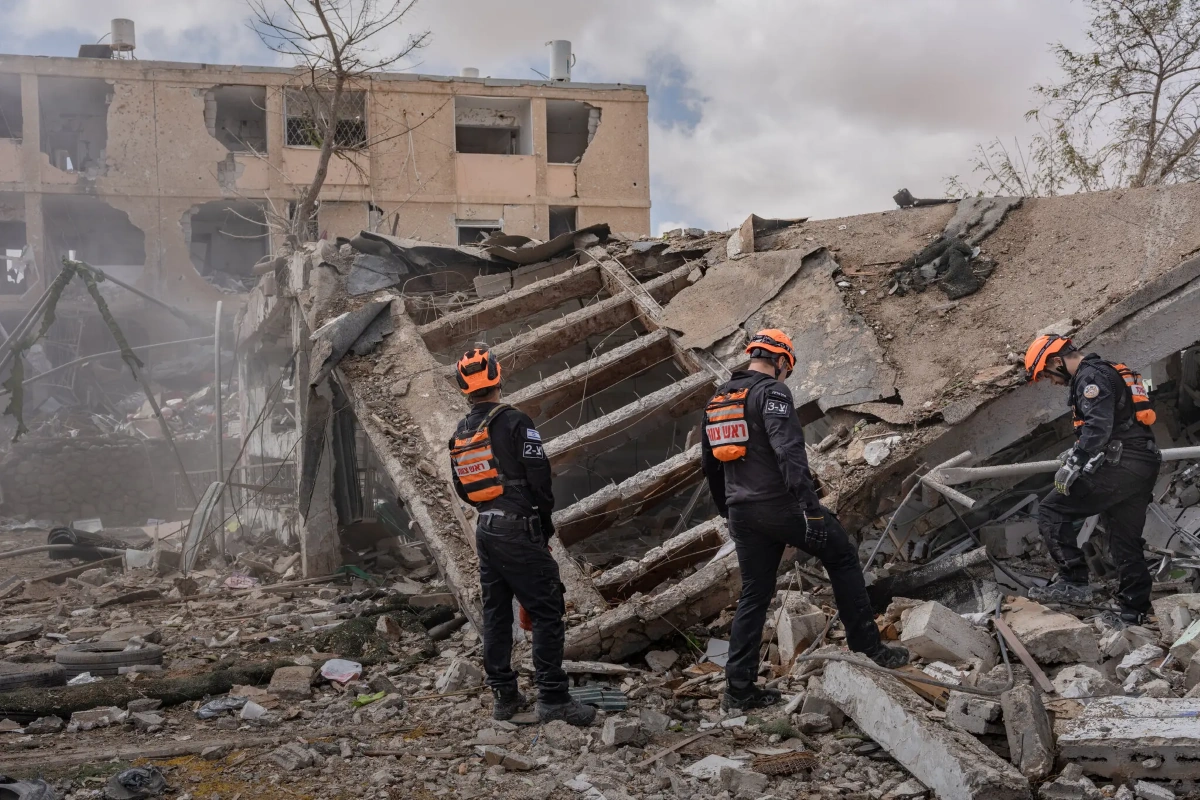 Iran dọa trả đũa vào hạ tầng năng lượng vùng Vịnh, căng thẳng leo thang quanh eo biển Hormuz