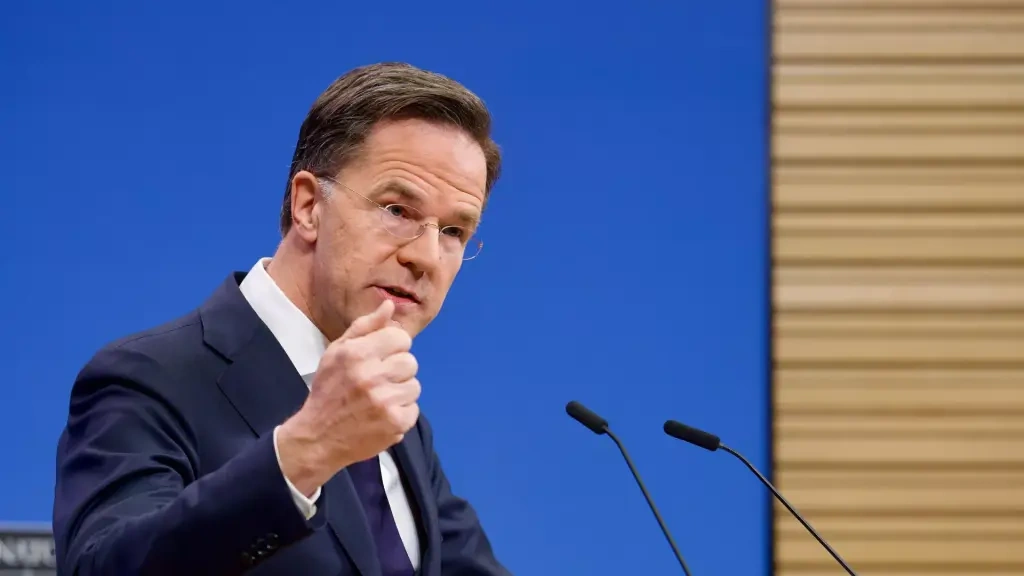 Tổng thống Mỹ Donald Trump một lần nữa chỉ trích NATO, gọi liên minh quân sự này là “con hổ giấy”