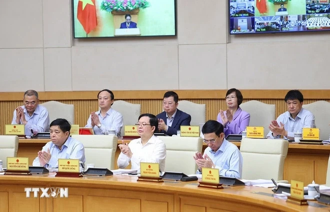 Phiên họp Chính phủ thường kỳ tháng Ba và Hội nghị trực tuyến Chính phủ với địa phương