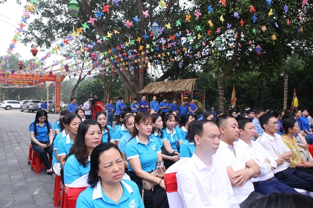 Thả hơn 2 tấn cá giống tái tạo, phát triển nguồn lợi thuỷ sản tại lưu vực sông Mã