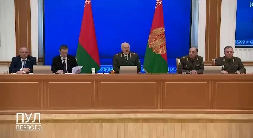 Tổng thống Lukashenko tuyên bố Belarus đang chuẩn bị cho kịch bản xung đột