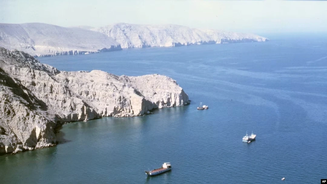 Anh họp với 35 quốc gia tìm giải pháp khôi phục lưu thông tại eo biển Hormuz