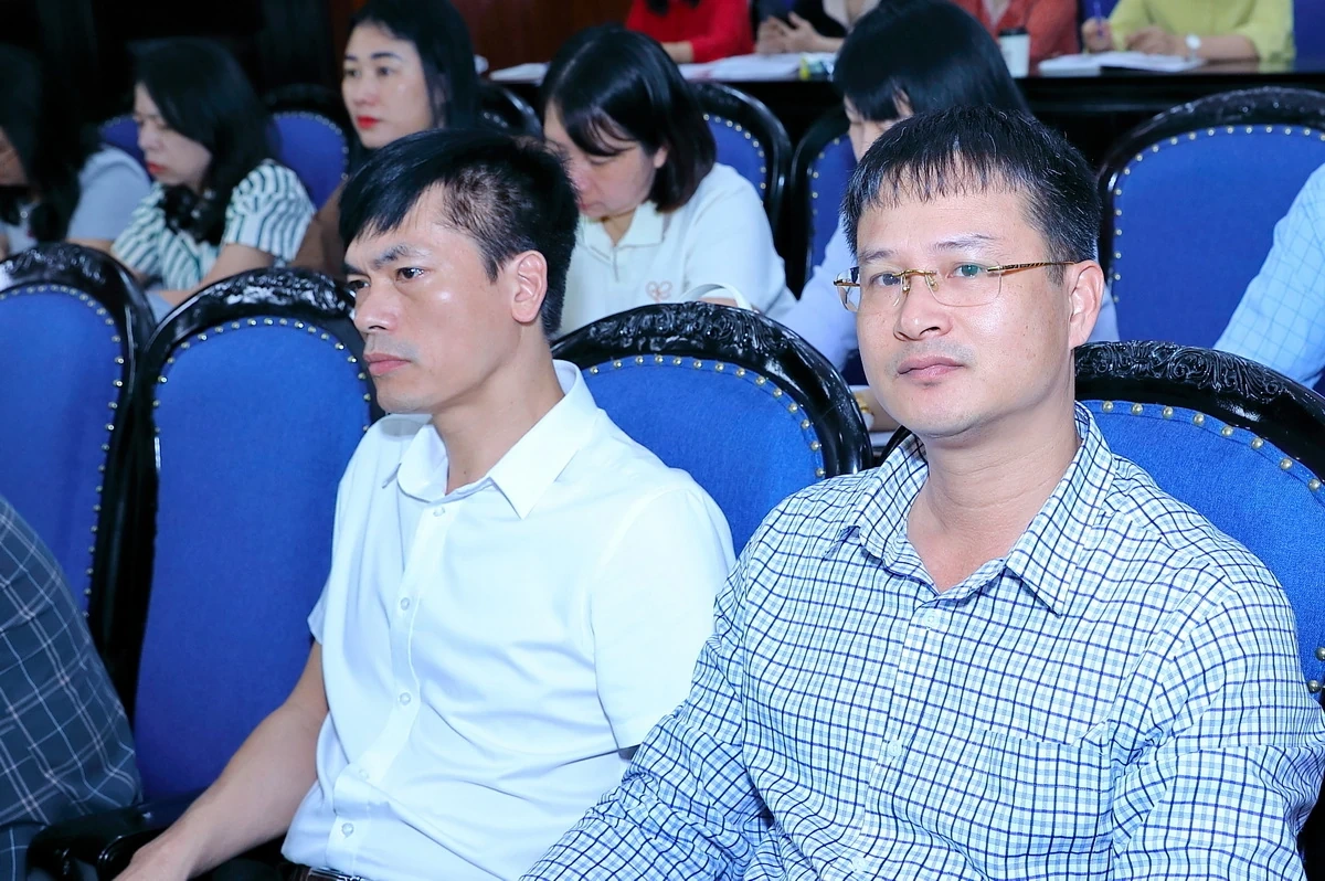 Báo chí, văn nghệ sĩ, trí thức phải đi đầu trong dẫn dắt tư tưởng, tạo đồng thuận xã hội