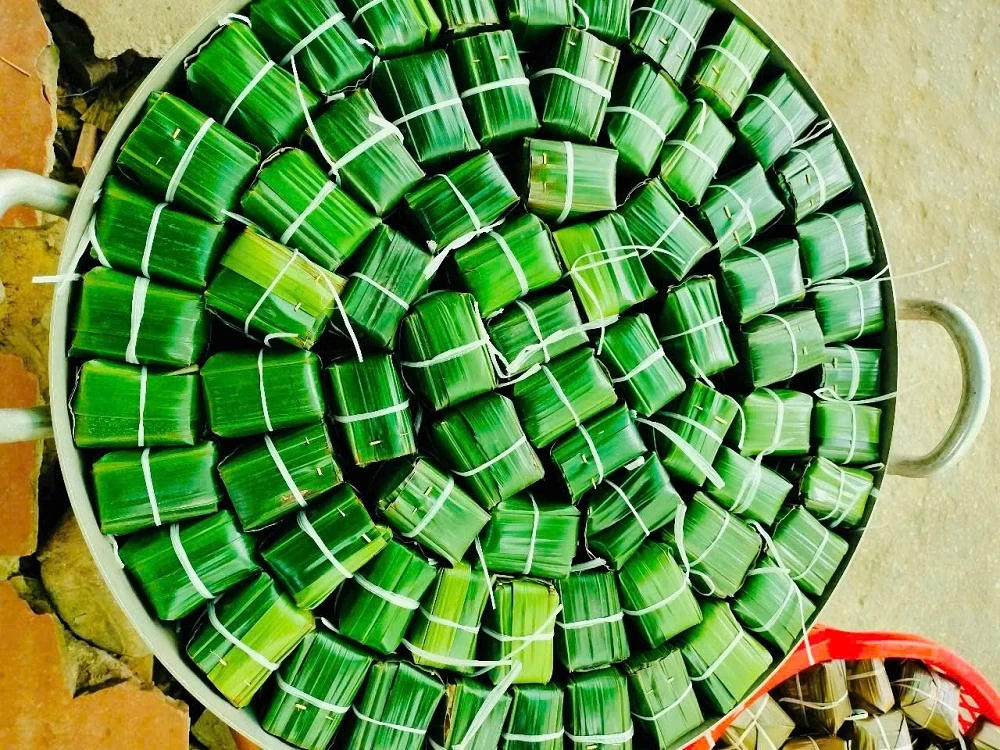 Bánh gai Thiên Dương - sản vật bên Suối cá thần