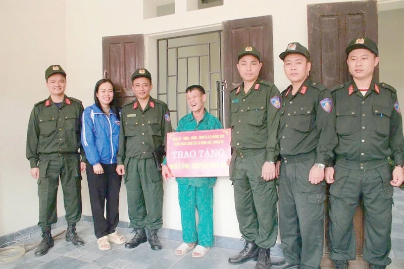 Nụ cười trở lại