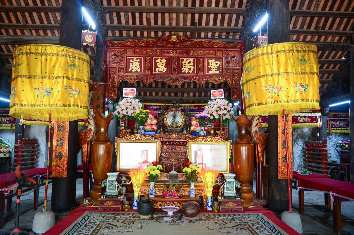 Về nơi thờ Thành Hoàng làng Triệu Thị Trinh