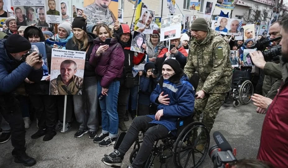 Nga và Ukraine trao đổi tù binh quy mô lớn