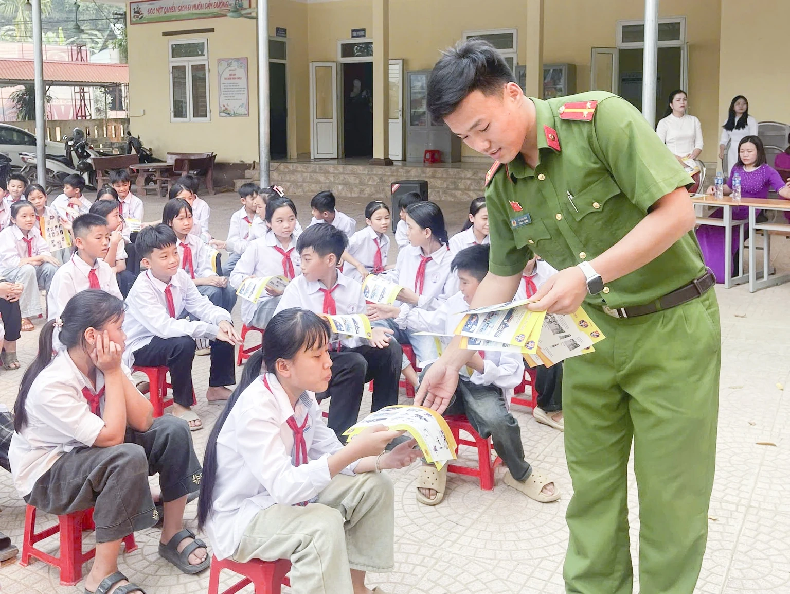 Hơn 26.000 học sinh được tuyên truyền Luật trật tự an toàn giao thông đường bộ