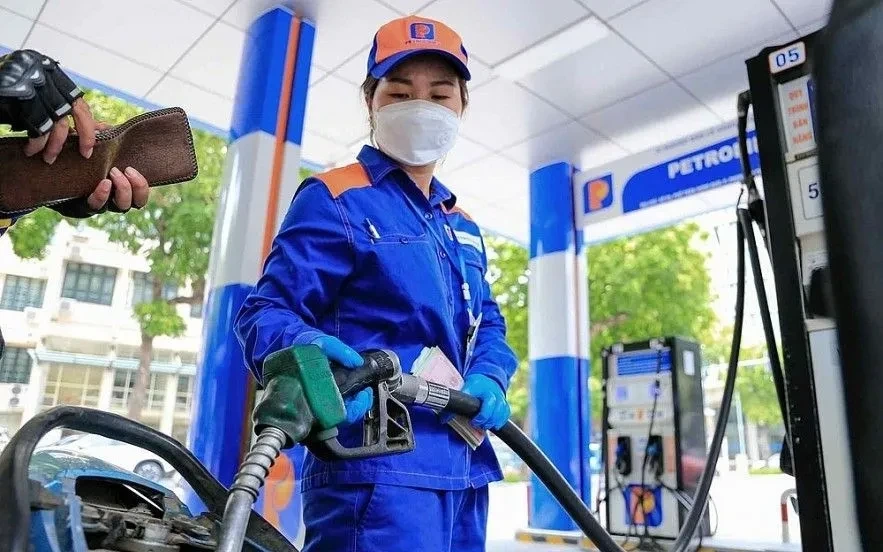 Bộ Công Thương thông báo giảm loạt thuế xăng dầu từ 16/4 đến hết ngày 30/6