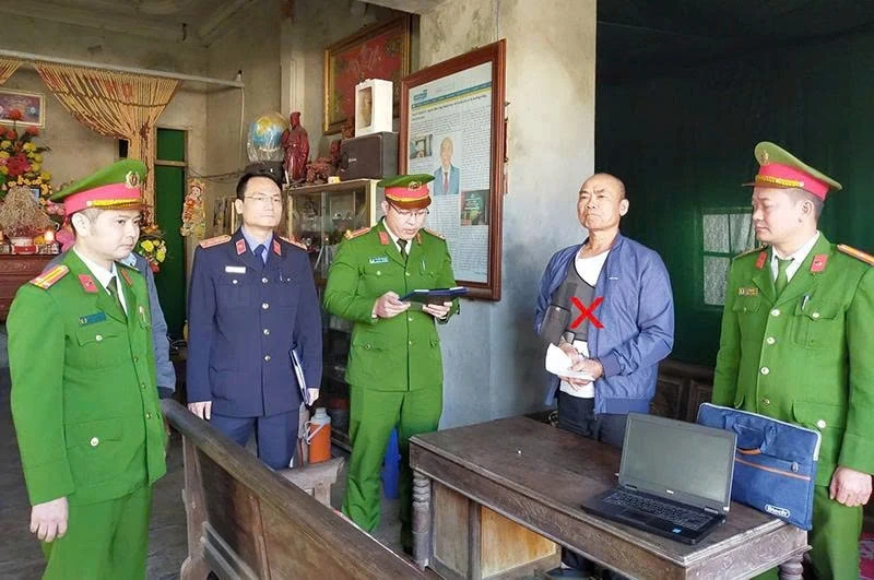 Đấu tranh với những thông tin sai sự thật trên mạng xã hội