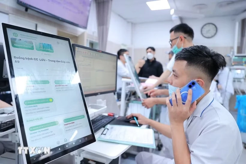 Bộ Y tế thúc các đơn vị đẩy mạnh ứng dụng đổi mới sáng tạo, chuyển đổi số