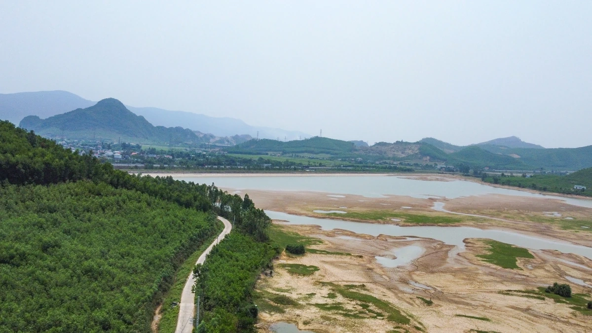 Khe Nhòi - “viên ngọc thô” giữa đại ngàn chờ ngày được đánh thức