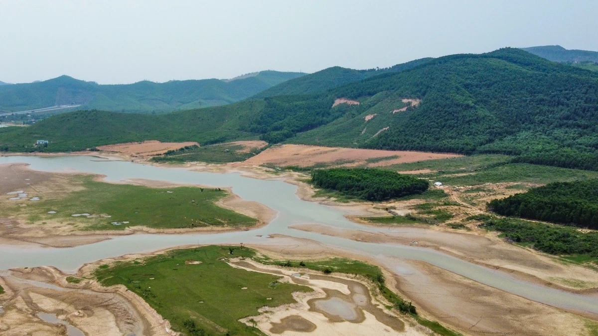 Khe Nhòi - “viên ngọc thô” giữa đại ngàn chờ ngày được đánh thức