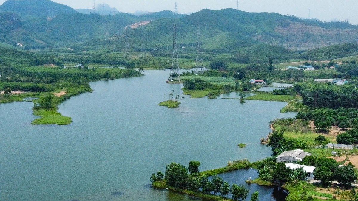 Khe Nhòi - “viên ngọc thô” giữa đại ngàn chờ ngày được đánh thức