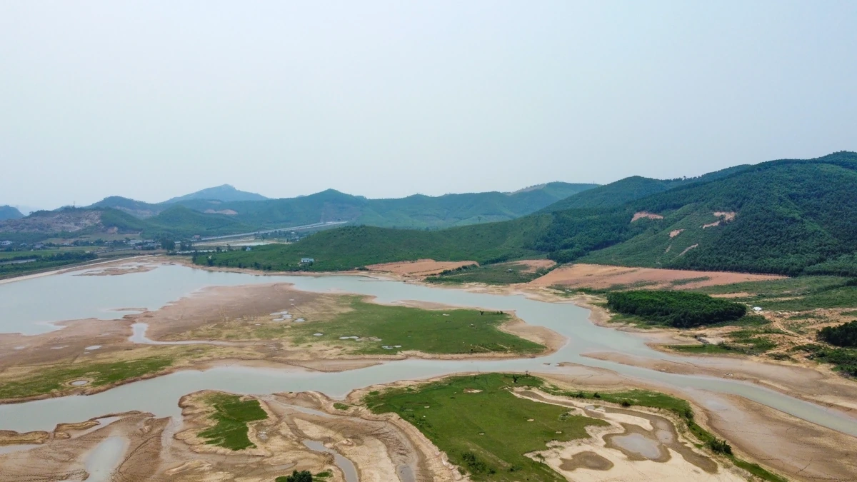 Khe Nhòi - “viên ngọc thô” giữa đại ngàn chờ ngày được đánh thức
