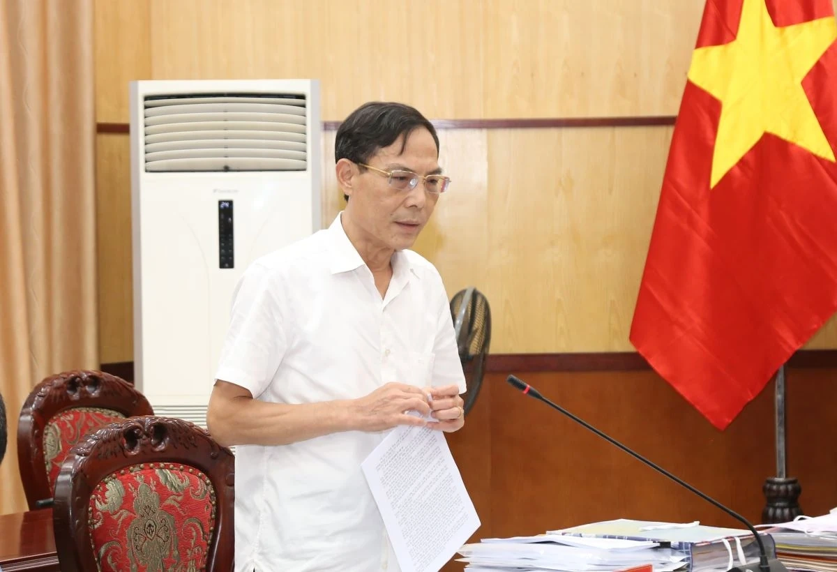 Thảo luận, cho ý kiến vào các chương trình, kế hoạch, chính sách thúc đẩy phát triển kinh tế - xã hội