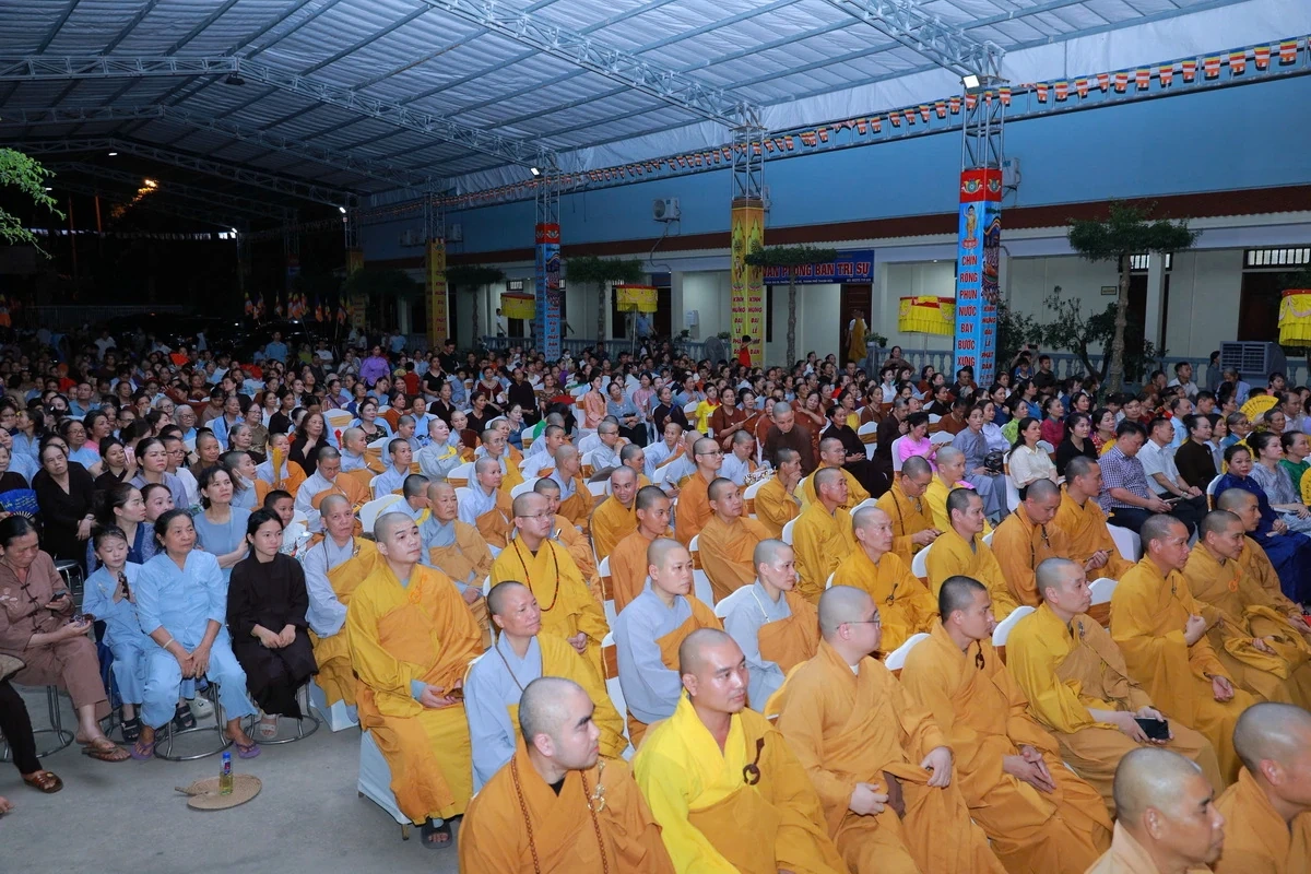 Bí thư Tỉnh ủy Lê Đức Thái dự Đại lễ Phật đản Phật lịch 2570 tại chùa Đại Bi