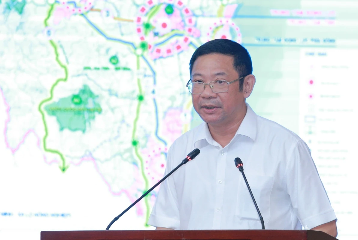 Ban Chấp hành Đảng bộ tỉnh Thanh Hóa thảo luận nhiều quyết sách chiến lược cho giai đoạn phát triển mới