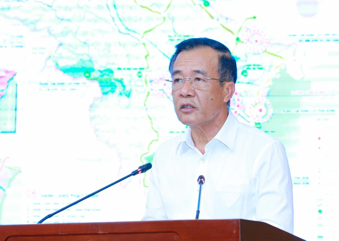 Ban Chấp hành Đảng bộ tỉnh Thanh Hóa thảo luận nhiều quyết sách chiến lược cho giai đoạn phát triển mới
