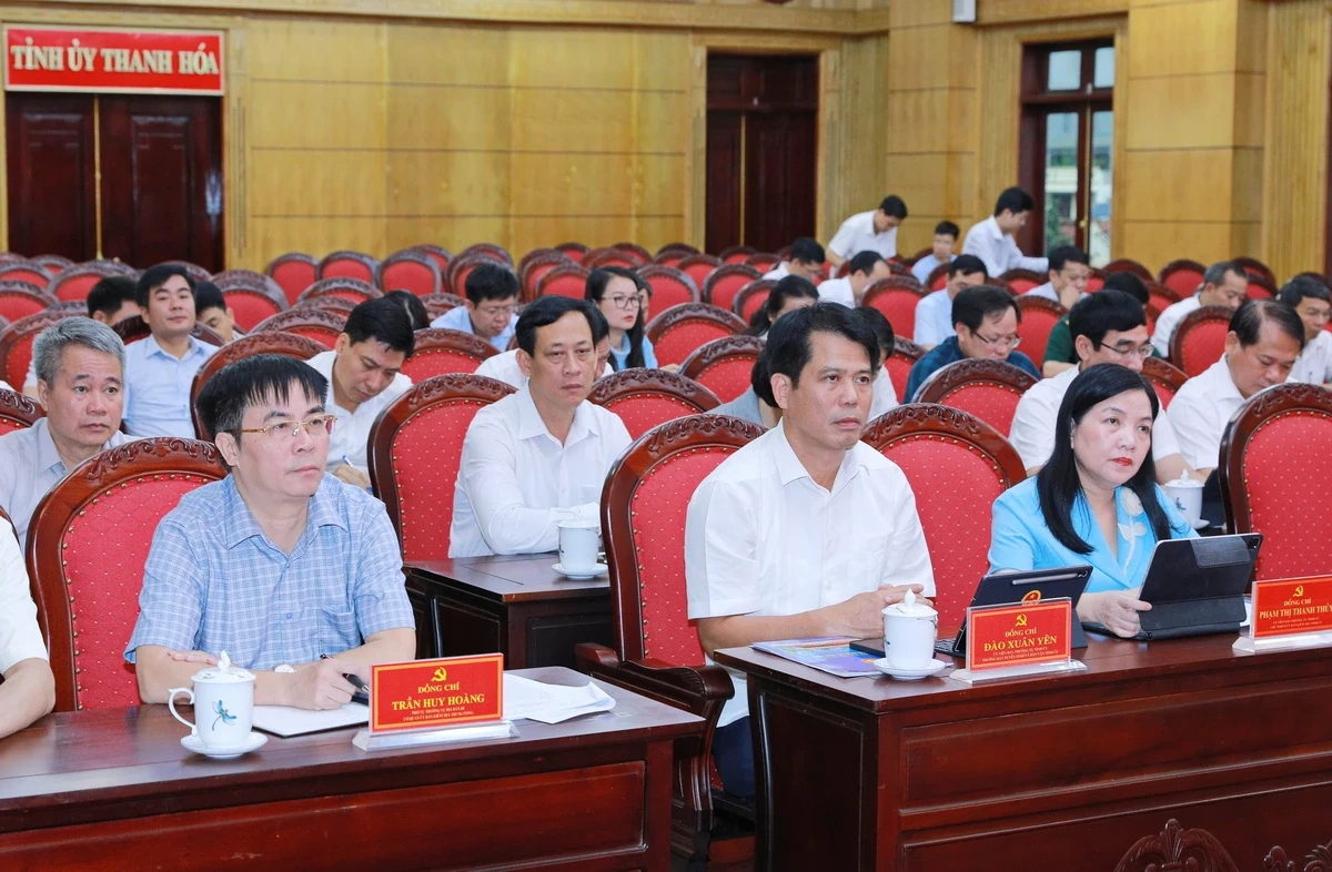Ban Chấp hành Đảng bộ tỉnh Thanh Hóa thảo luận nhiều quyết sách chiến lược cho giai đoạn phát triển mới