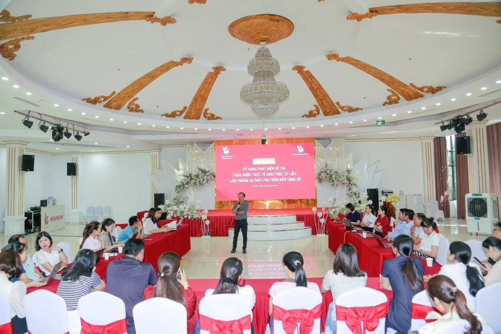 Bồi dưỡng kỹ năng phát hiện đề tài và làm phóng sự điều tra