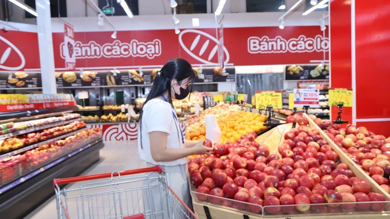 Doanh nghiệp, hệ thống bán lẻ nỗ lực kích cầu, chia sẻ với người tiêu dùng