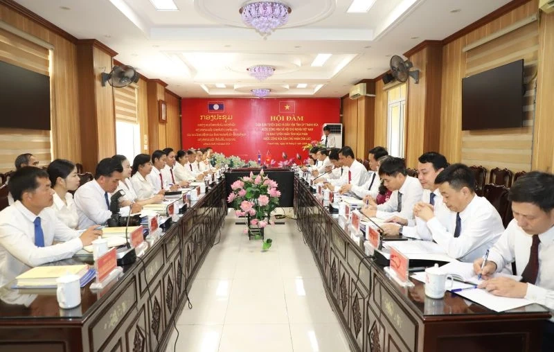 Tiếp tục củng cố, nâng tầm hợp tác lĩnh vực tuyên huấn, tuyên giáo, dân vận giữa hai tỉnh Thanh Hóa - Hủa Phăn