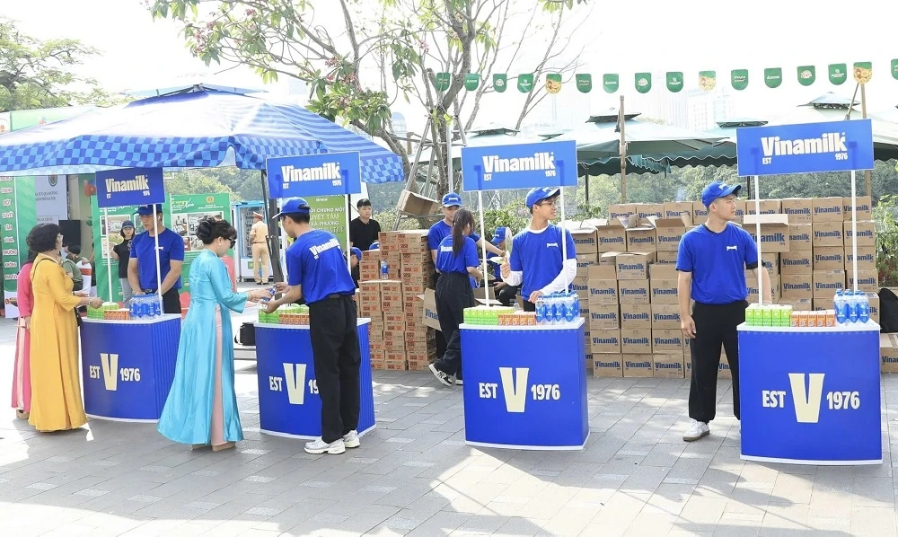 Vinamilk hỗ trợ 40.000 sản phẩm dinh dưỡng cho chương trình “Tổ quốc bình yên”